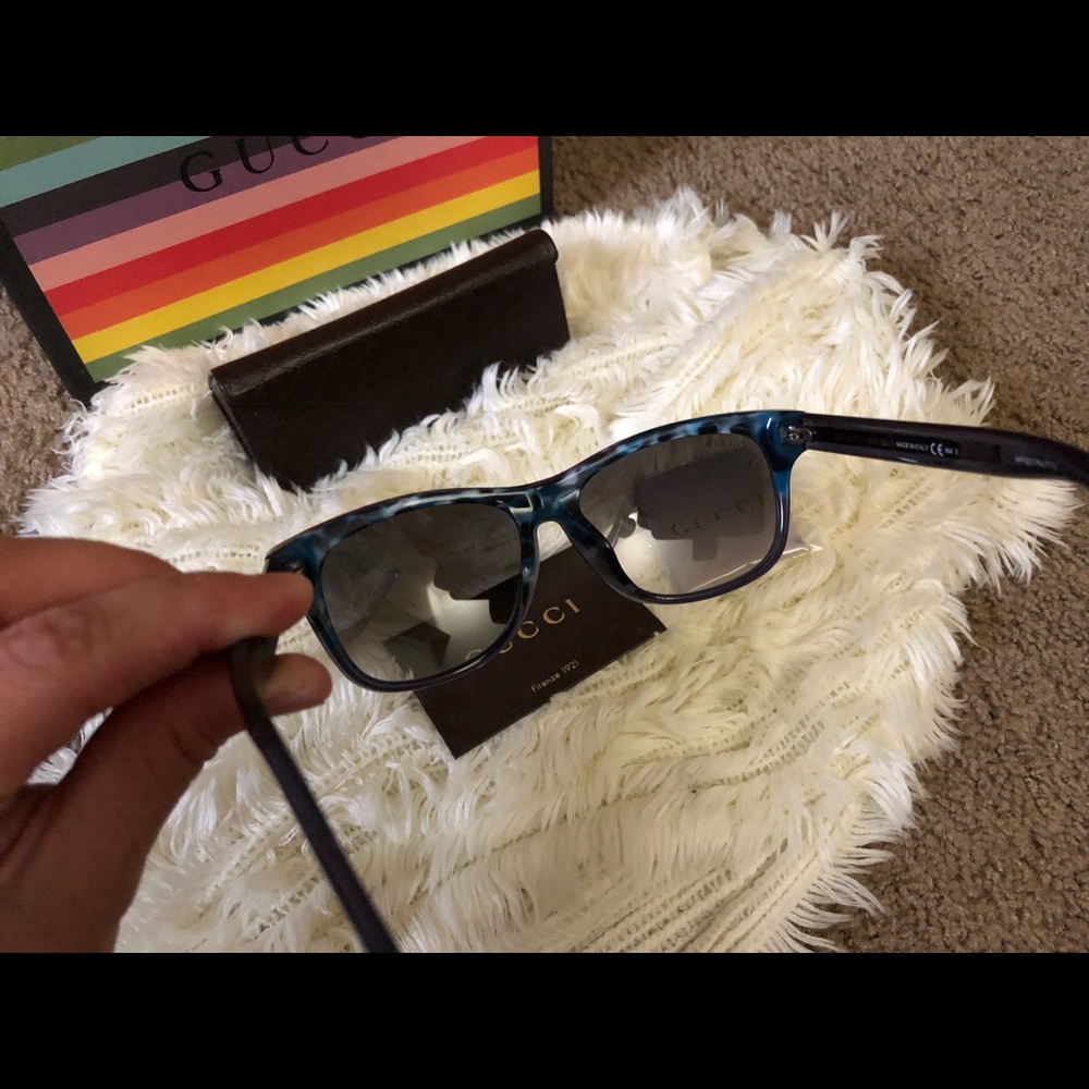 NWT Authentic Gucci Sunglasses 🕶 😍❤️❤️❤️💖💖💖 - Picture 5 of 7
